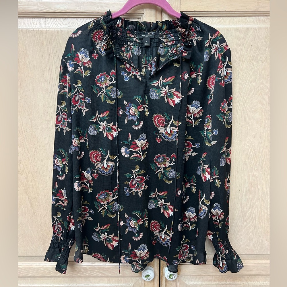 Floral Ann Taylor top blouse LP